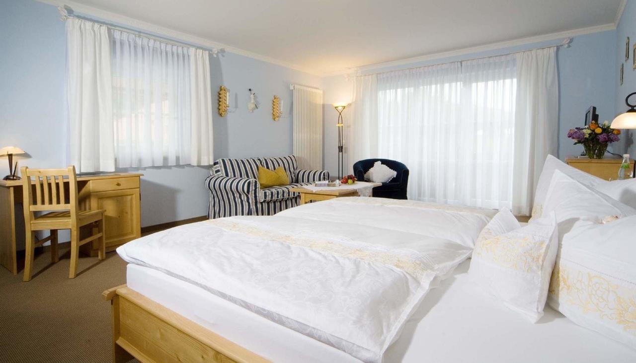 Pension Landhaus Hochfeld ซวีเซิล ภายนอก รูปภาพ