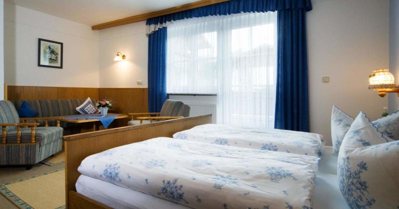 Pension Landhaus Hochfeld ซวีเซิล ภายนอก รูปภาพ